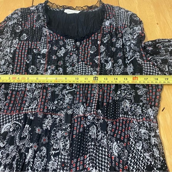 Women’s Coldwater Creek black , white, chiffon shell blouse,size M - Picture 5 of 10